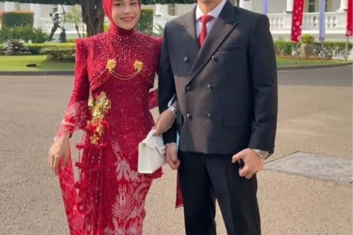 Gaya Anggun Aurelie Hermansyah Pakai Kebaya Merah di HUT ke-81 RI