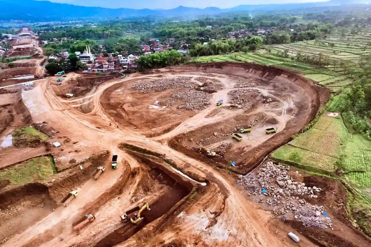 PP Presisi Jual Saham PT Lancarjaya Mandiri Abadi Rp1,6 Triliun