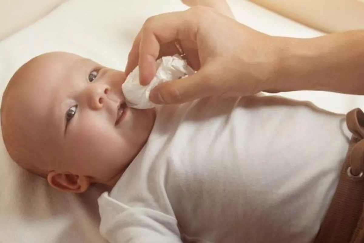 Ciri Ciri Gumoh pada Bayi yang Harus Diwaspadai Menurut Penjelasan Dokter
