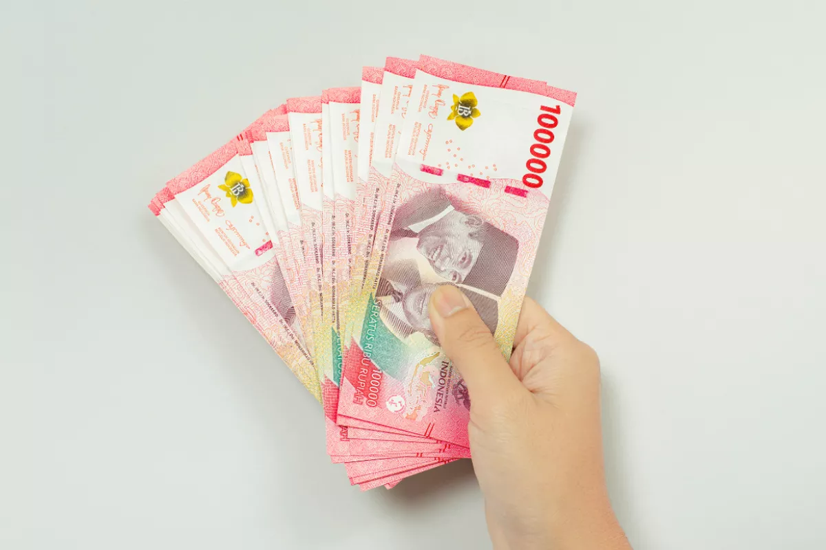 Rupiah Melemah 0,17 Persen ke Rp18.027 per Dolar AS