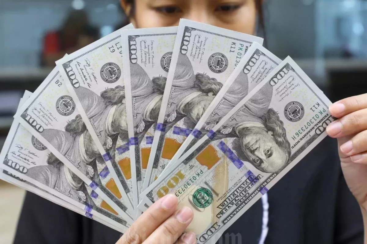 Ketika Anak Presiden Minta Warga Buang Dolar Buat Selamatkan Rupiah