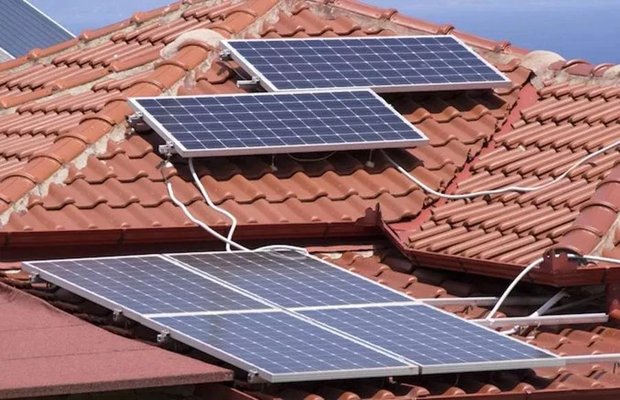 Target 100 GW: Akselerasi Energi Surya Nasional Melalui Atap Surya