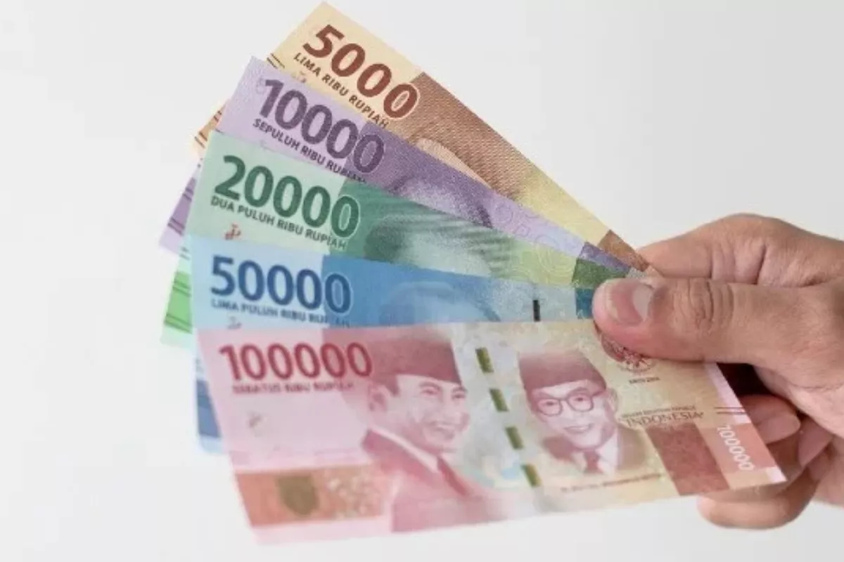 Rupiah Dekati 17.900, Pemerintah Pastikan Subsidi BBM Aman hingga 2026
