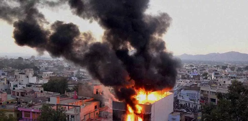 Detik-detik RSUD Madi Paniai Sengaja Dibakar Terekam Kamera CCTV