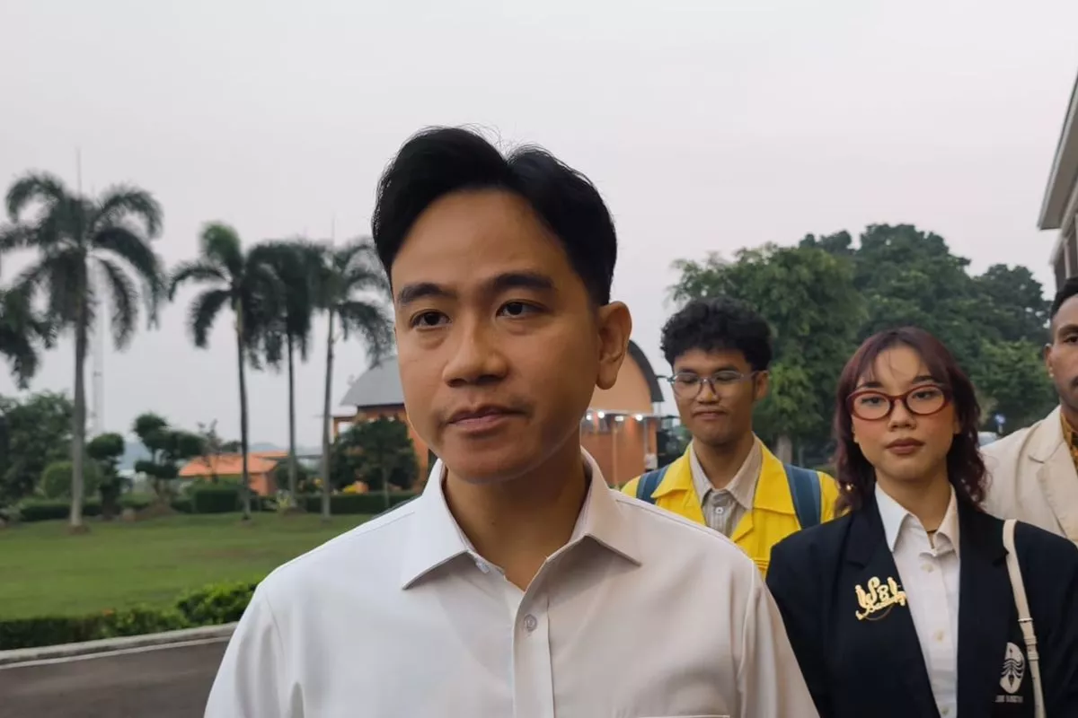 Gibran Kunker ke NTT hingga Papua, Ajak Lima Mahasiswa
