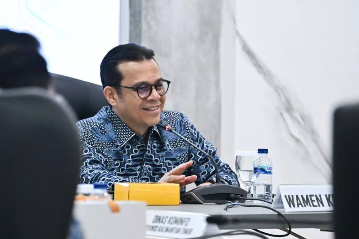 Wamenkomdigi Minta Kampus Jaga Sisi Kritis Mahasiswa Hadapi Gen AI