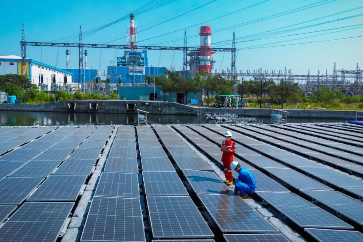 Dukung Transisi Energi, PLN IP Sasar Proyek PLTS di Bangladesh