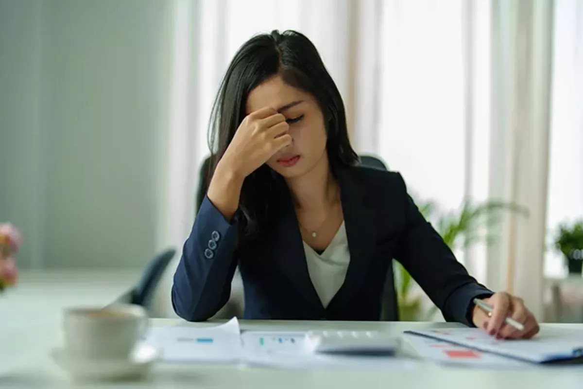 Cara Mengtasi Burnout Saat Kerja Secara Efektif dan Tuntas