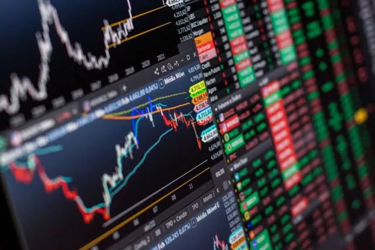 IHSG Sesi I Ditutup Melemah, Saham ENRG hingga ANTM Jadi Pemberat