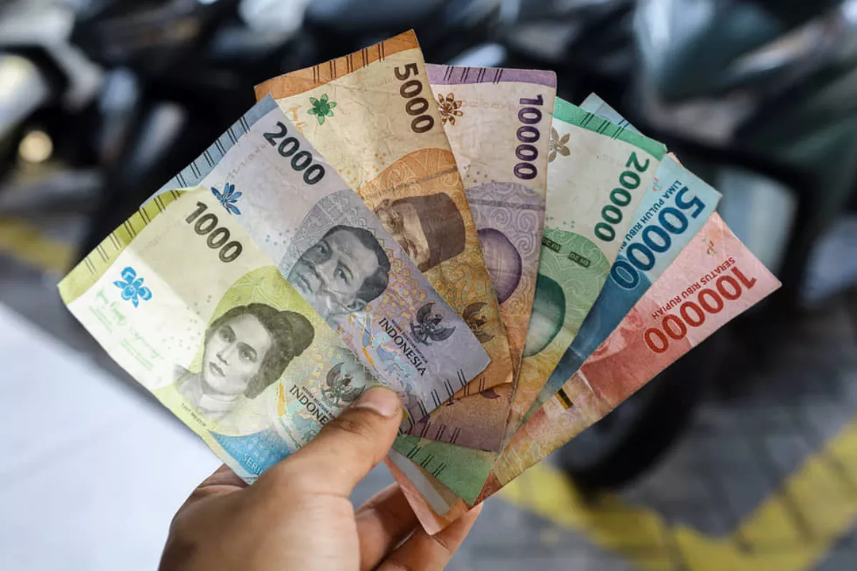 Kurs Rupiah Sore Ini Ditutup Menguat Menjadi Rp17.977 terhadap Dolar AS