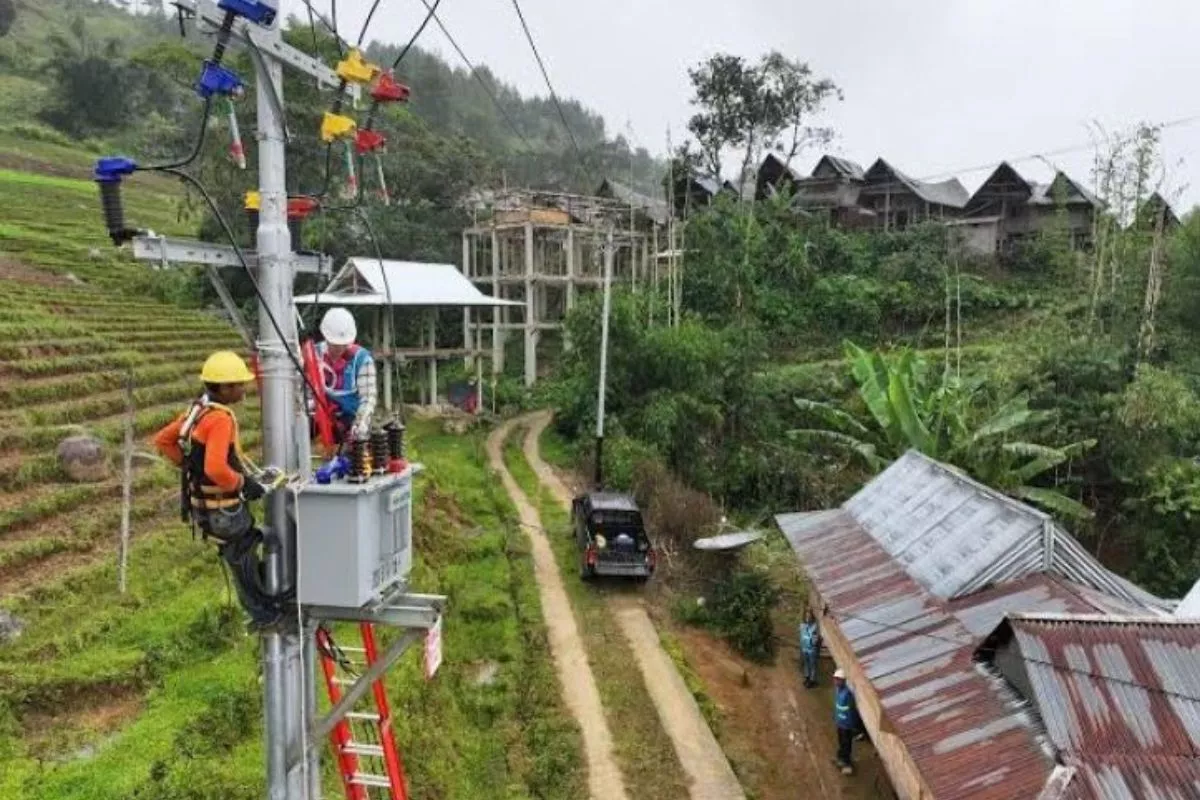 Ratusan Ribu Rumah Tangga Belum Terlistriki, CELIOS Soroti Ketimpangan