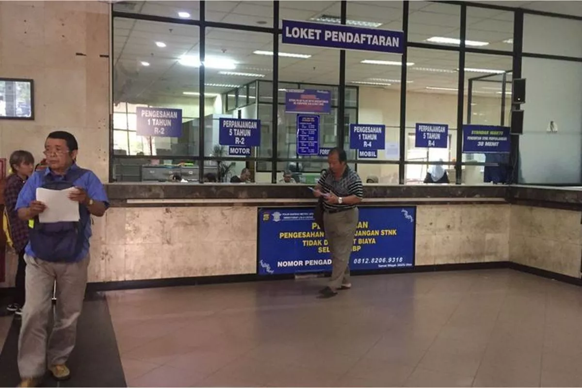 Polda Metro Jaya Liburkan Layanan Samsat dan SIM Hari Ini