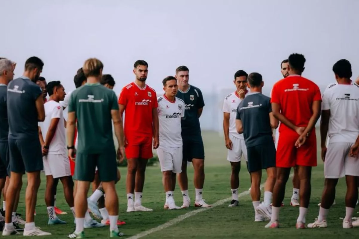 Beda Pandangan John Herdman dan Thom Haye Disorot Media Vietnam