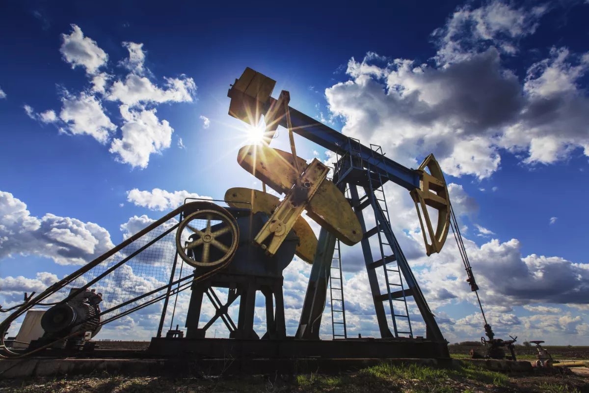 Minyak WTI dan Brent Mandeg, Pasar Cermati Progres Traktat Damai