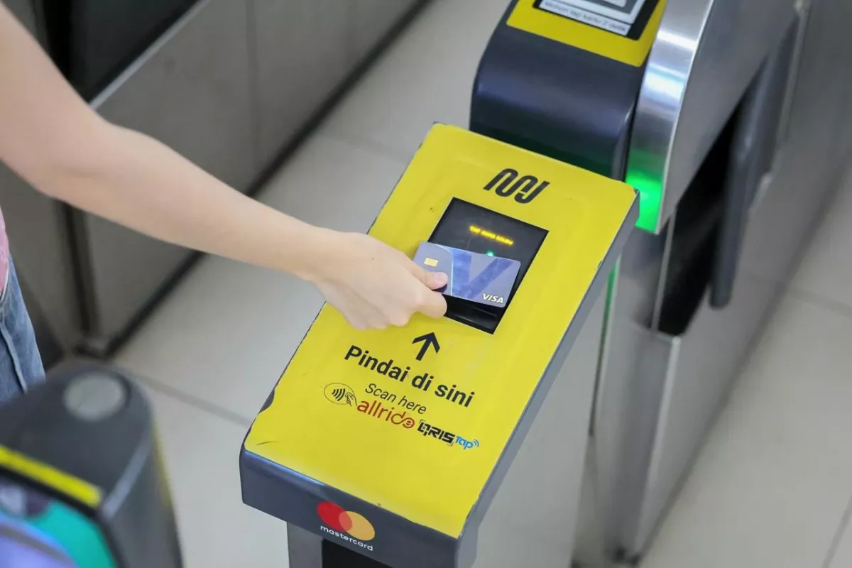 Bank Mandiri Dukung Pembayaran MRT Pakai Kartu Kredit Nirsentuh Global