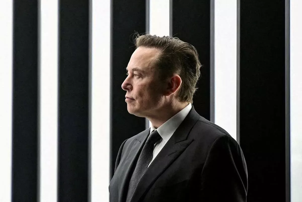 Kilas Berita Kemarin Elon Musk Jadi Triliuner dan Inovasi Xiaomi