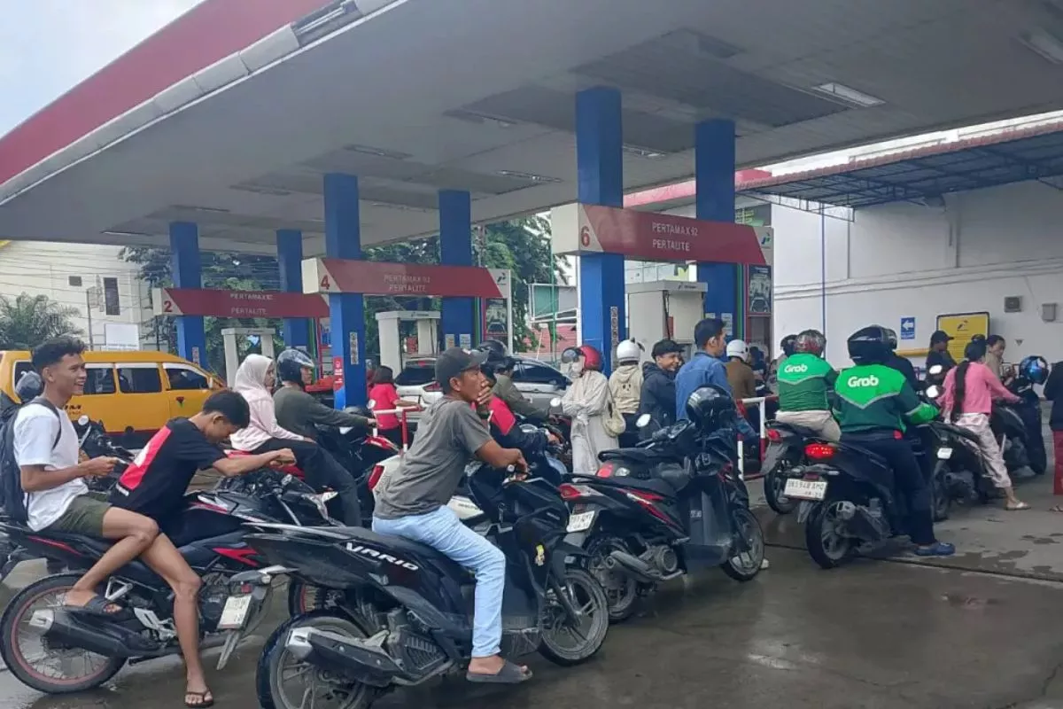 Pertamina Tingkatkan Suplai BBM hingga 125 Persen Guna Urai Antrean