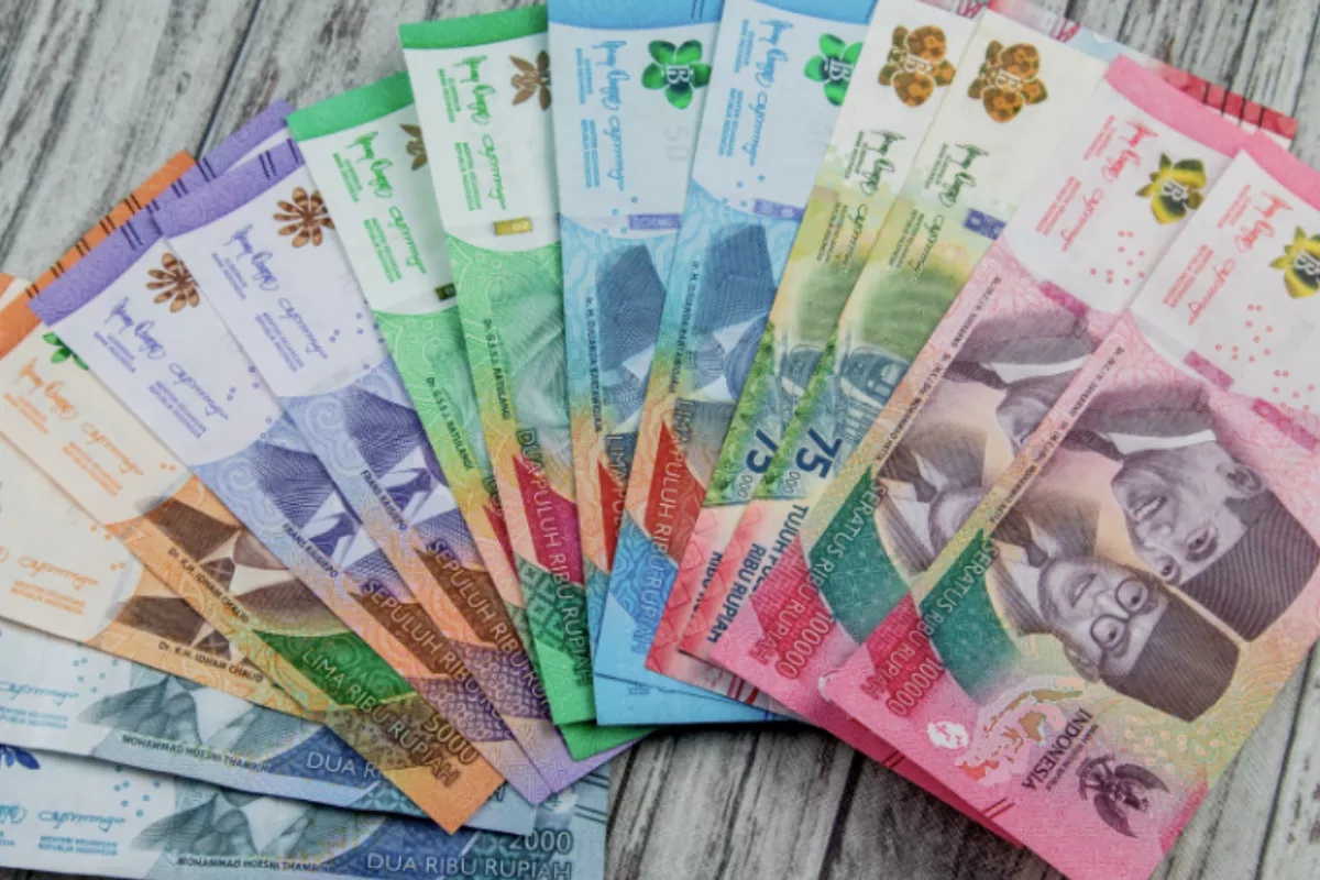 Nilai Tukar Rupiah Tertekan Dolar AS ke Level Rp17.977 per USD