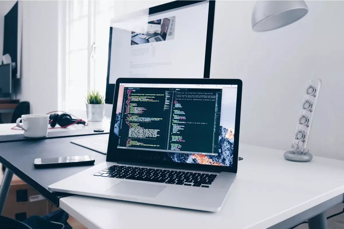Strategi dan Cara Memilih Laptop Programming Mahasiswa Hemat Biaya