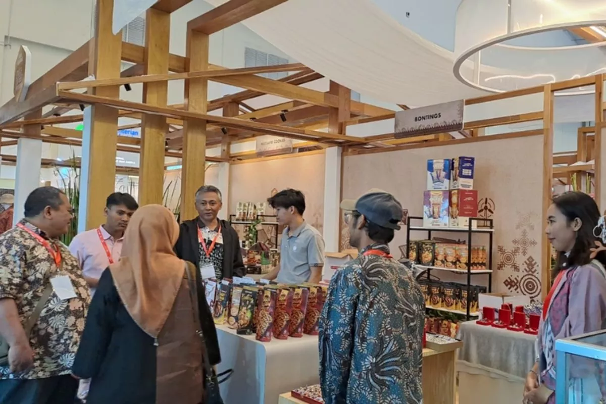 Diplomasi Kuliner, UMKM Boyong Rendang ke Festival Sarawak