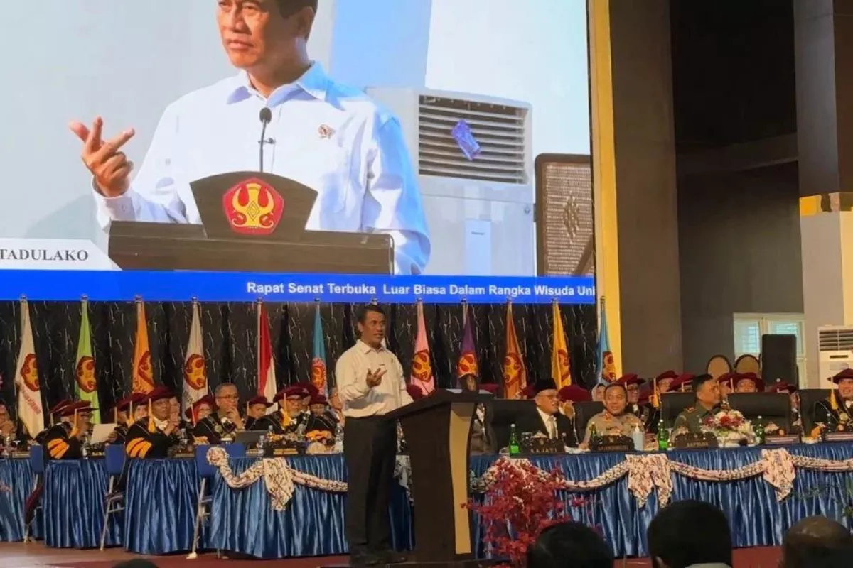 Mentan Amran Ajak Lulusan Untad Jadi Pencipta Lapangan Kerja