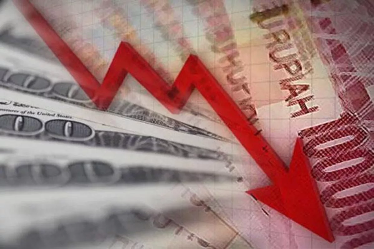 Rupiah Terperosok ke Rp17.365 per Dolar AS Akibat Tekanan Global