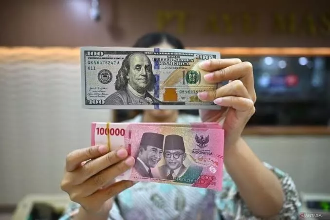 Rupiah Hari Ini Diproyeksi Menguat Seiring Meredanya Harga Minyak