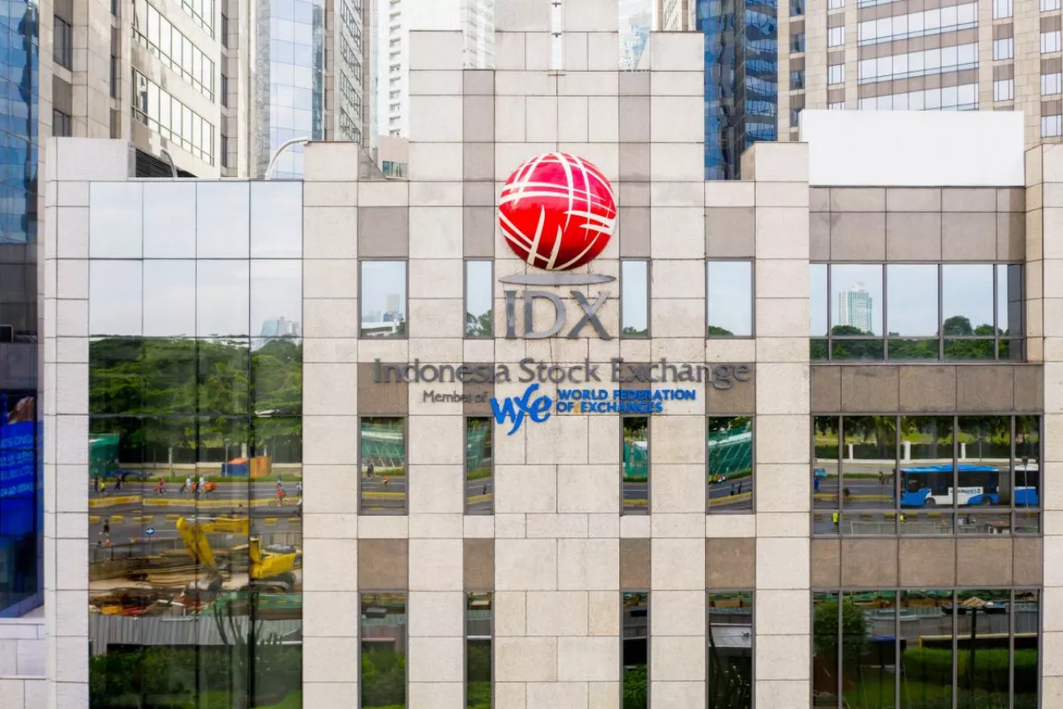 Empat Saham Kembali Diperdagangkan, BKDP & EKAD Turun