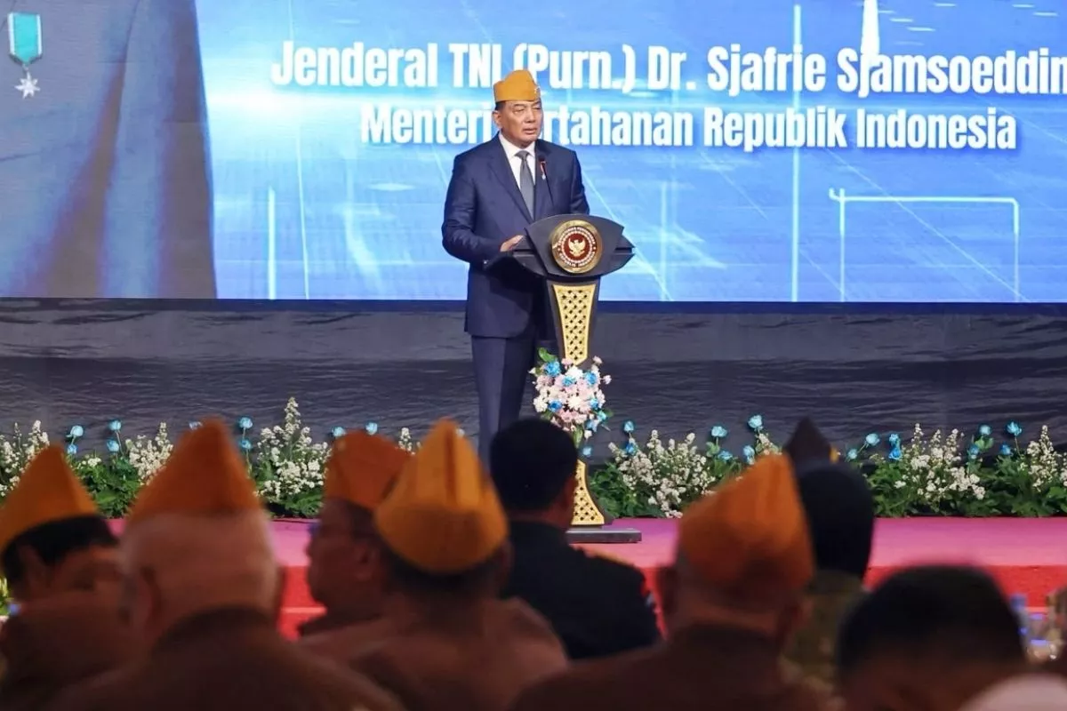 Tangani Karhutla, Menhan Ajak Pengusaha Bantu Alat Berat dan Helikopter