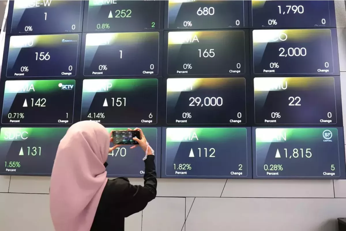  Rekor Top Gainers: 7 Saham Melonjak, Dua Emiten Baru Mentok ARA 