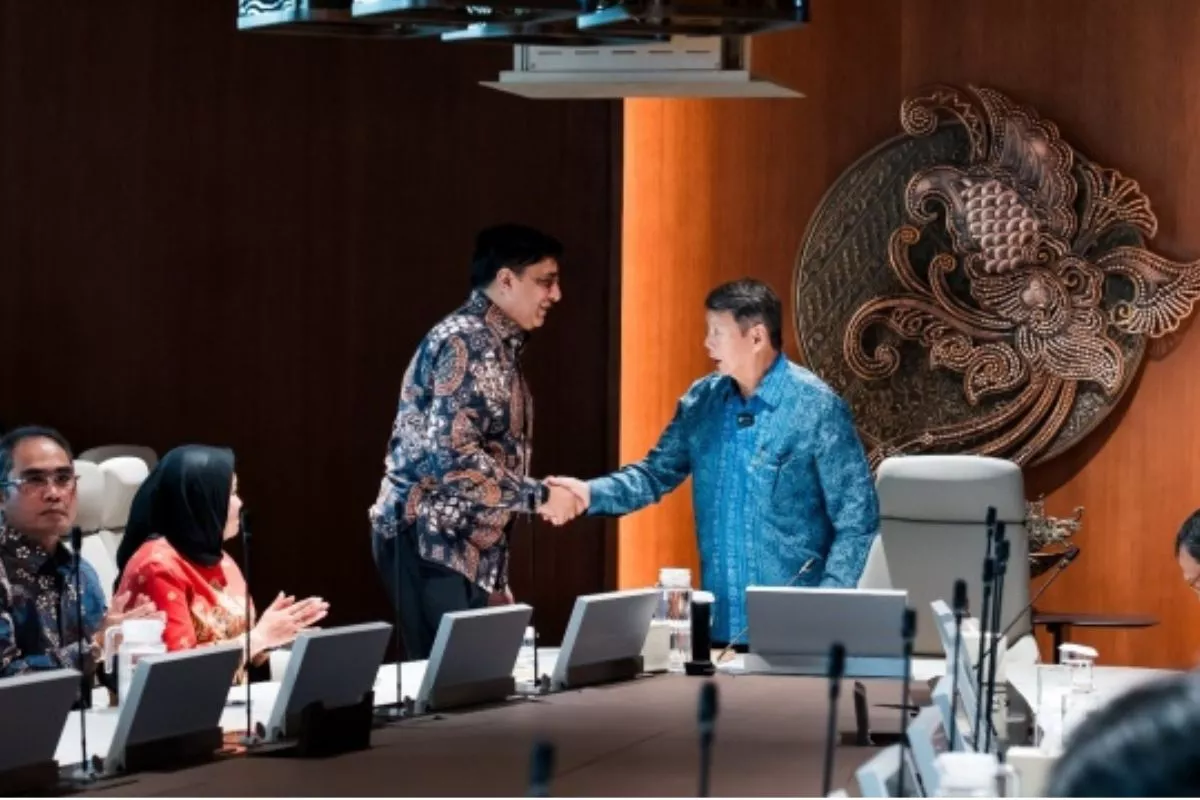 Indosat dan Arsari Group Dirikan Entitas Serat Optik PT IFT