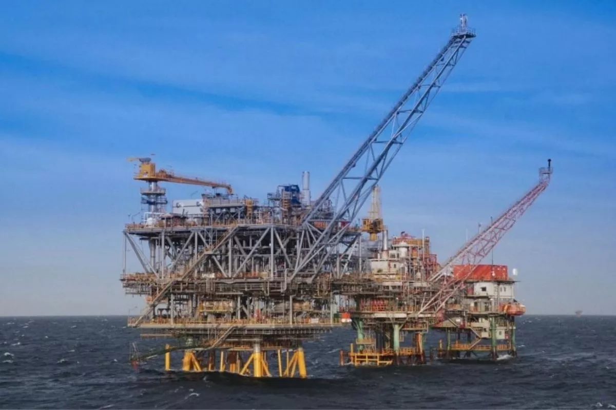 Pemerintah Tetapkan Target Lifting Minyak RAPBN 2027 610.000 Barel Hari