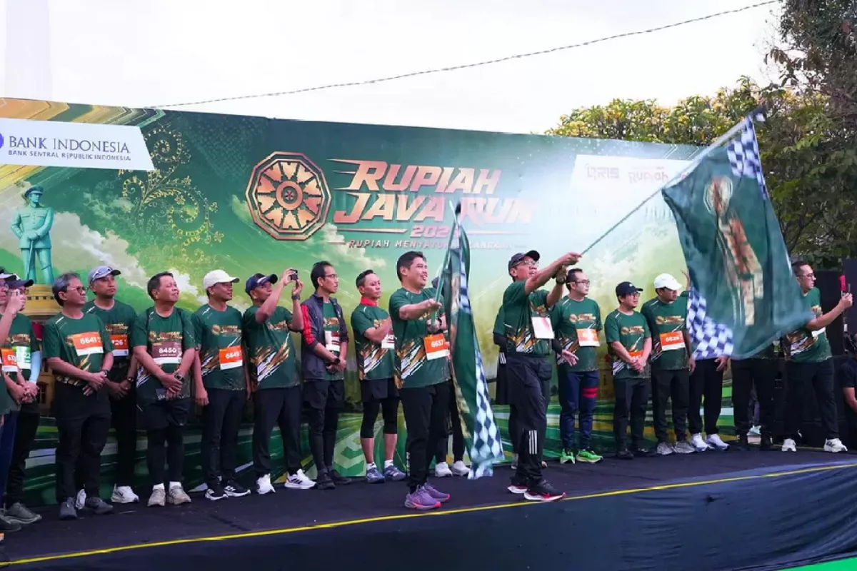 3.000 Pelari Meramaikan Lomba Rupiah Java Run 2026 di Kota Surabaya