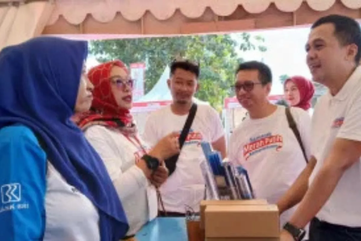 BRI Majukan Ekonomi Lokal Desa Doudo Lewat Semarak Merah Putih