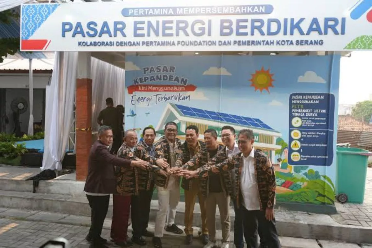 Pertamina Hadirkan PLTS Dukung Pasar Kepandean di Serang
