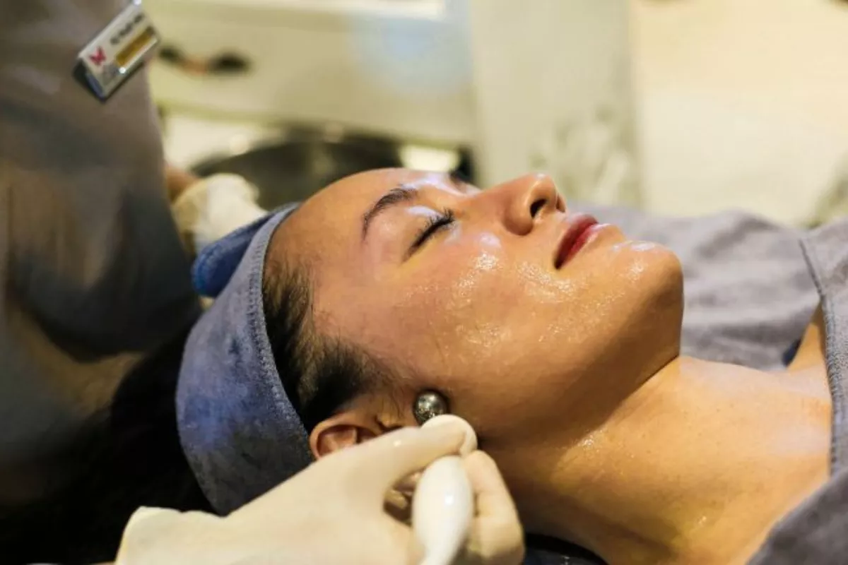 Exosome Jadi Tren Skincare Viral, Apa Saja Manfaat dan Risikonya?