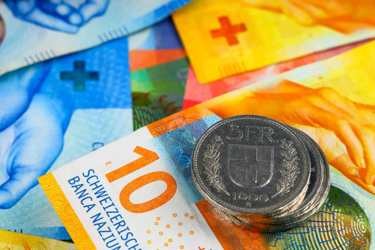 Investor Buru Safe Haven, Yen dan Franc Swiss Bergerak Menguat