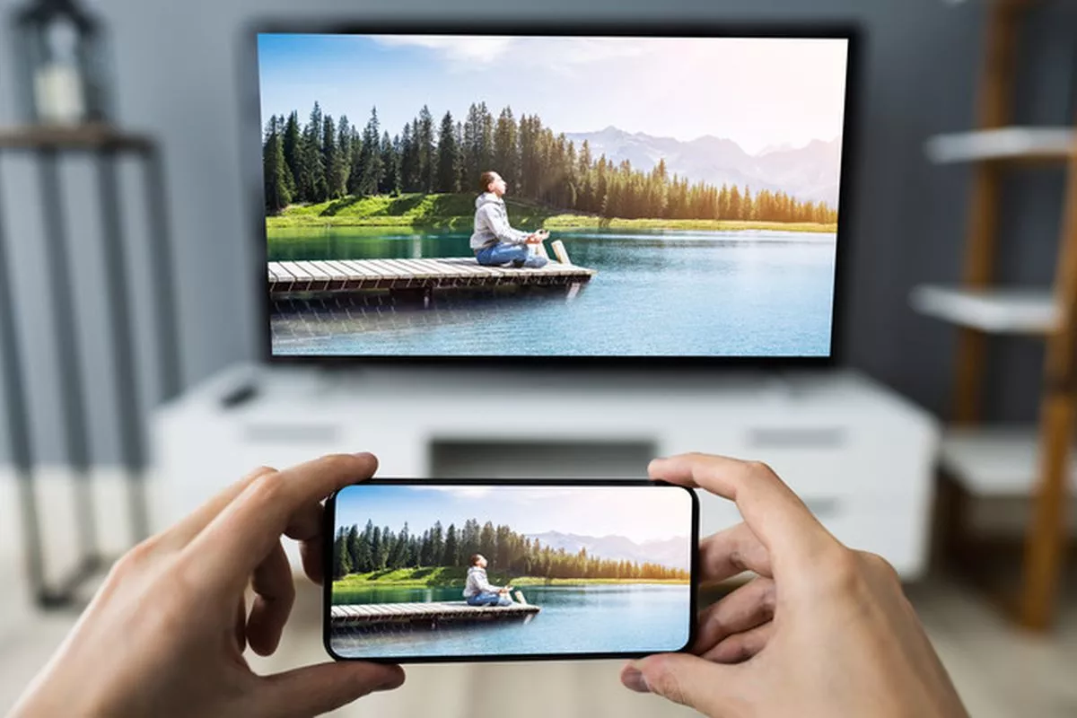Cara Menyambungkan Layar HP ke Laptop Tanpa Kabel & Proyeksi 4K