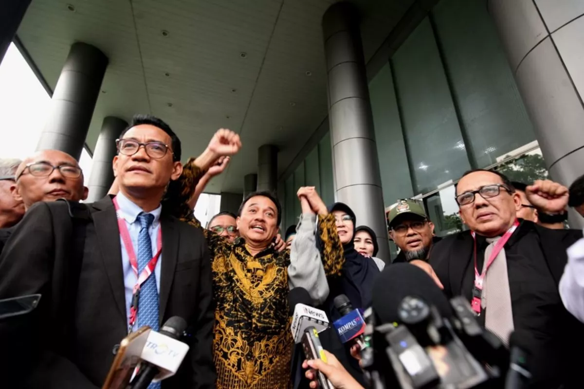 Kabar Kasus Ijazah Jokowi: Dokter Tifa Resmi Cabut Praperadilan