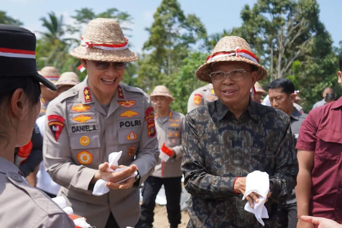Solidaritas Sunda Kecil, Pemprov Bali Salurkan Bantuan Gempa ke NTT
