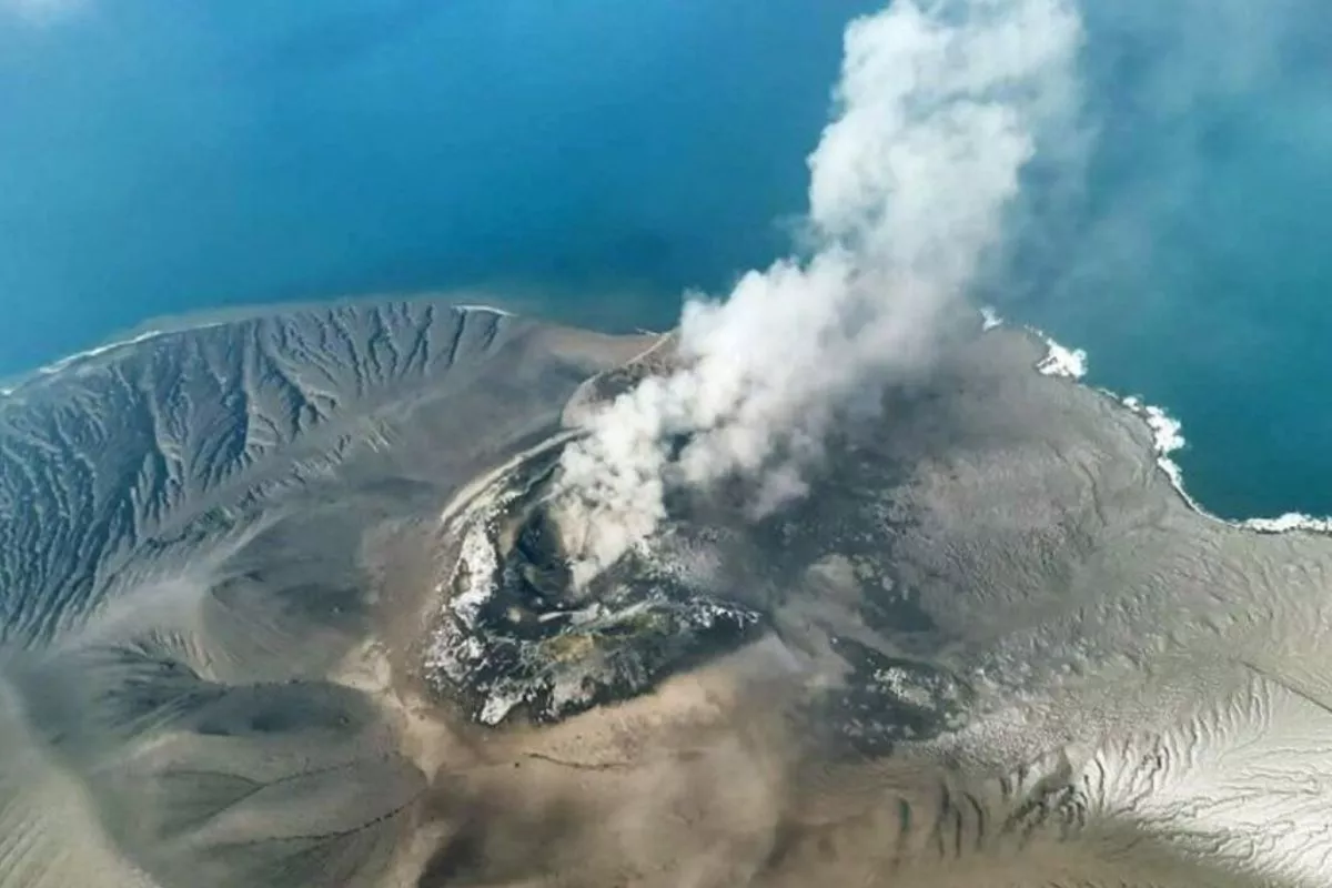 Erupsi Menerus Anak Krakatau Berakhir, Aktivitas Masih Siaga