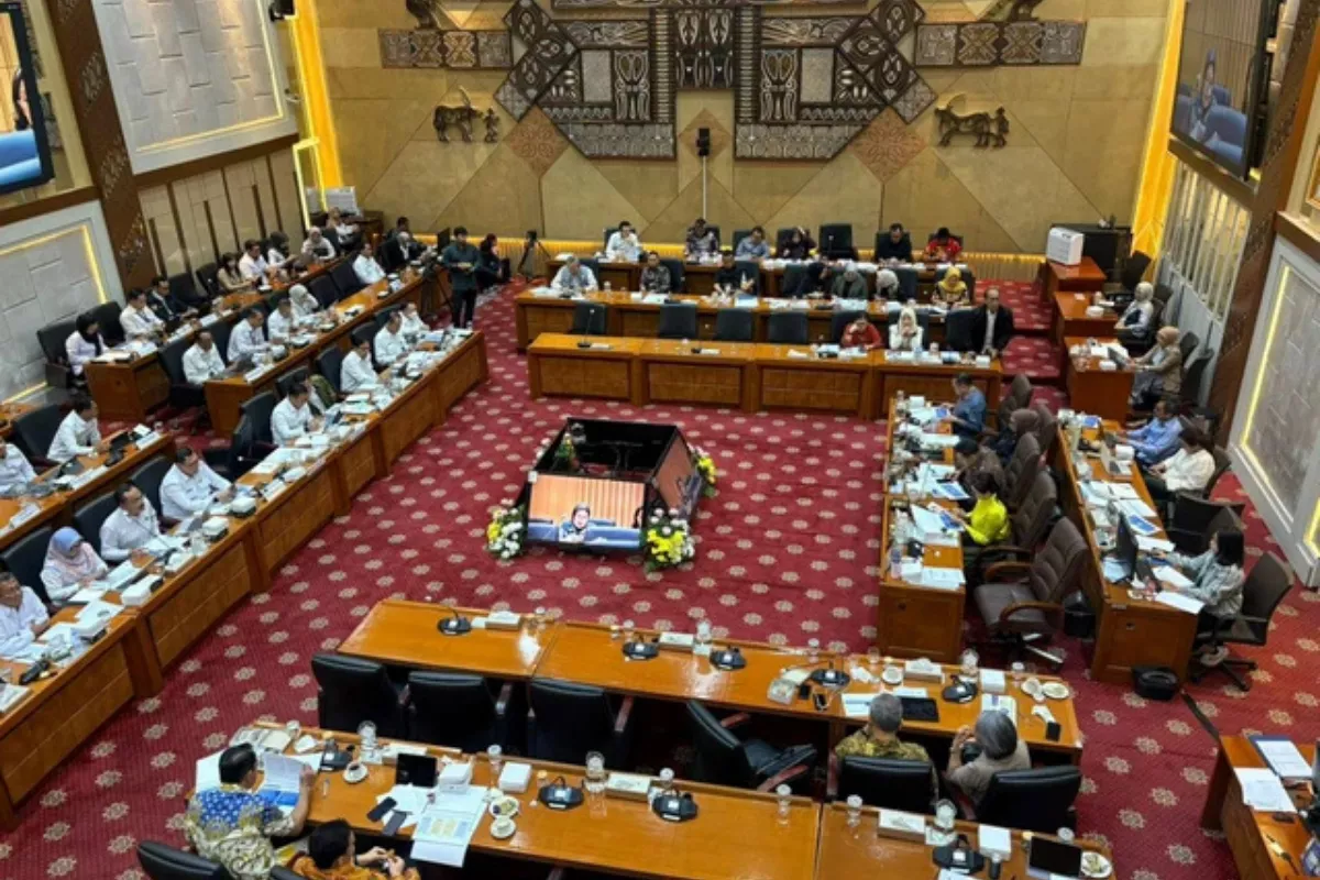 DPR Setujui Anggaran Kemnaker 2027 Rp 6,57 T, Bantuan JKP Terbesar