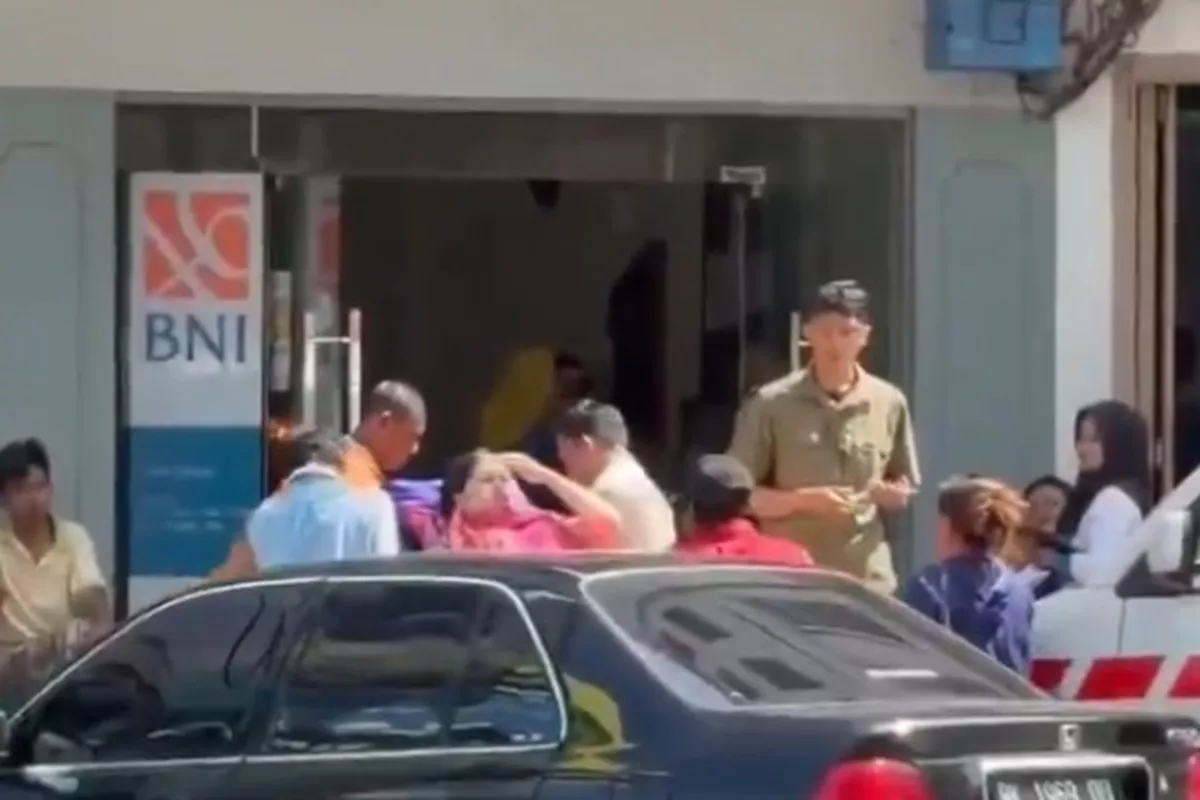 BNI Bantah Suruh Siswa Sakit Datang Pakai Ambulans untuk Urus Rekening PIP