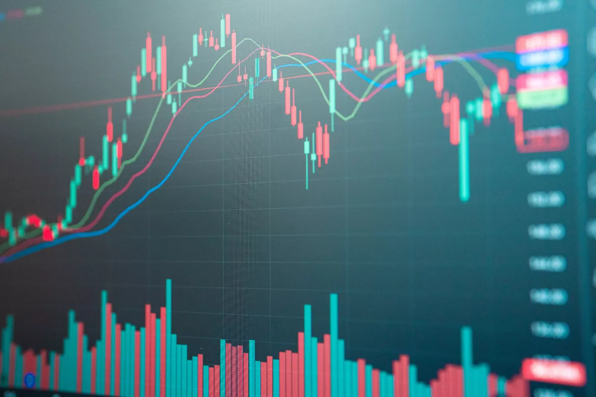 IHSG Diprediksi Bergerak Fluktuatif, Ini 5 Saham Potensi Cuan Hari Ini