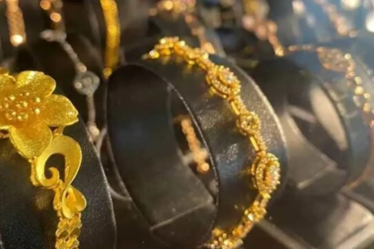 Harga Emas Perhiasan 24 Karat Tembus Rp2.523.000 per Gram Hari Ini