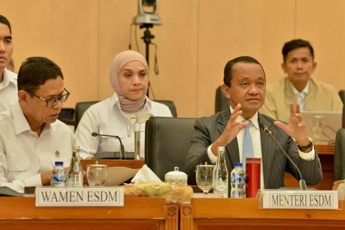 DPR Setujui Pagu Indikatif Kementerian ESDM 2027 Rp27,33 Triliun