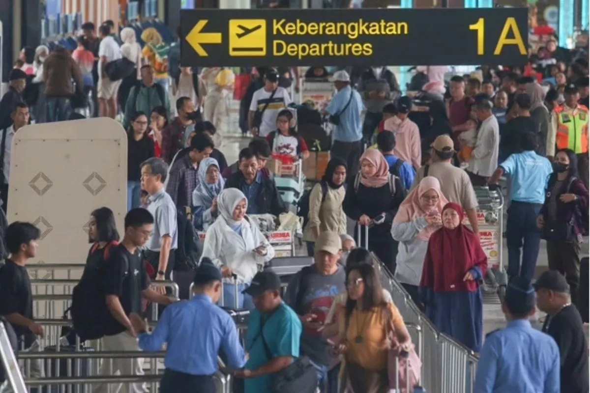 Terdampak Abu Anak Krakatau, Penumpang dan Logistik Beralih Moda