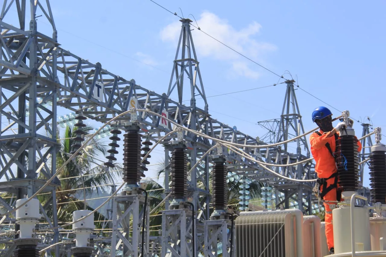 Transmisi EBT PLN: Proyek Jaringan Super Grid 48.000 Kms 2026