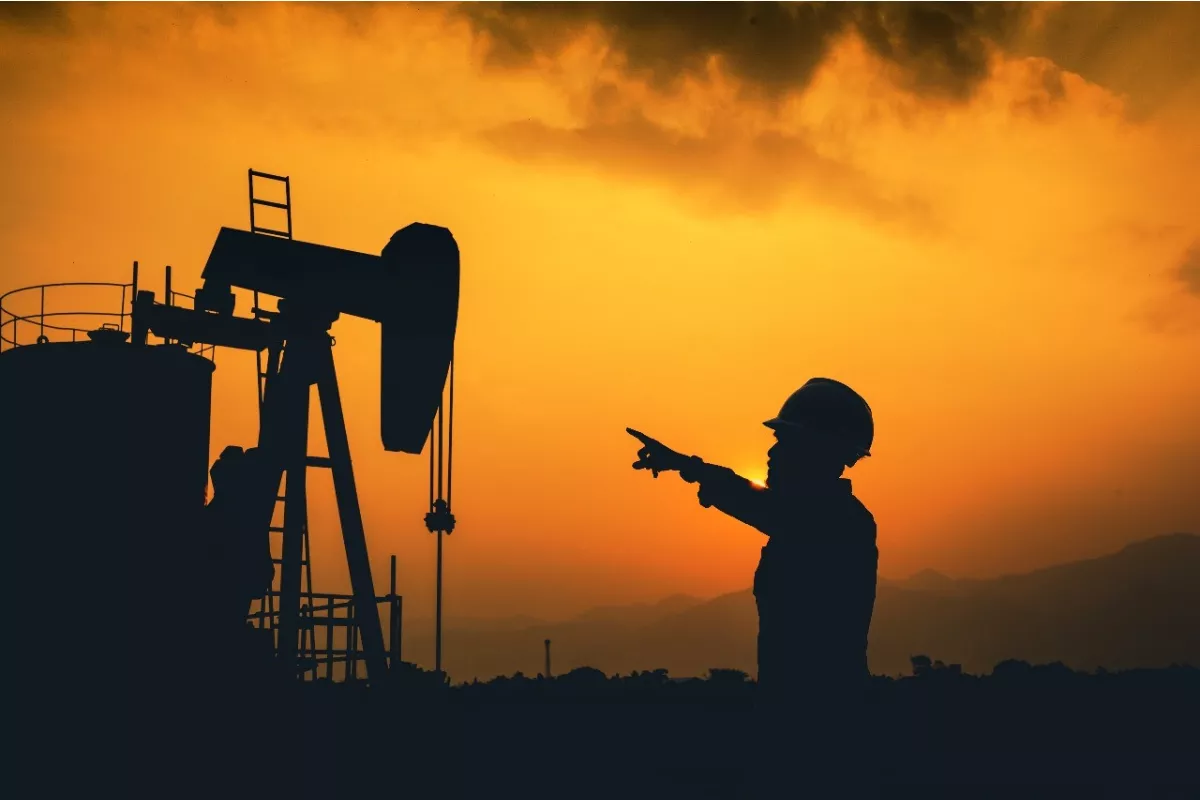 Harga Minyak Pekan Ini Tertekan, Brent Berpeluang Turun Ke Level USD65