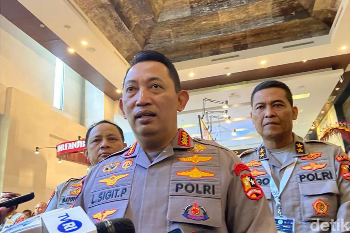 Kapolri Janji Tingkatkan Logistik Buatan Dalam Negeri untuk Polri